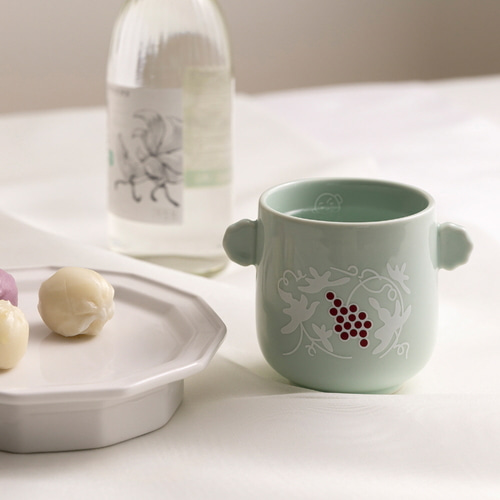 Grape and Child Petal Handle Cup Set (2 pcs)